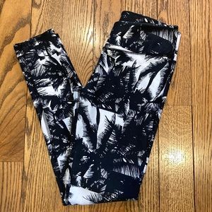 New without tag Fabletics leggings